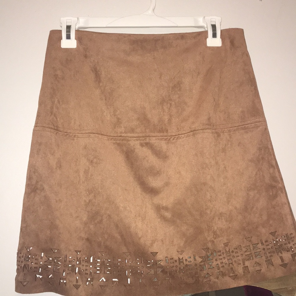 Brown high waisted suede skirt!